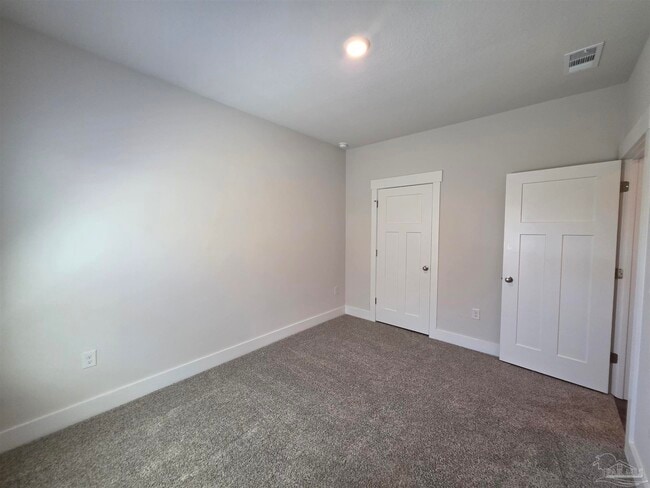 Building Photo - 5839 Sargassum Ln