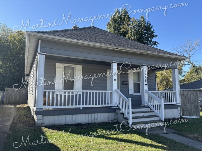Primary Photo - 1528 E 6th St