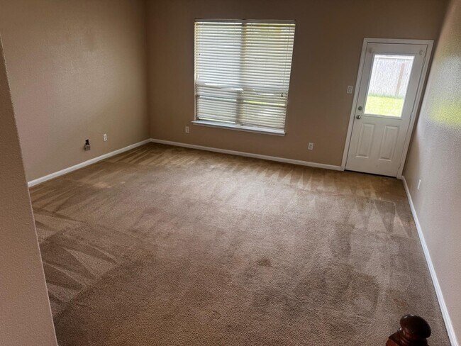 Building Photo - 26903 Glacier Creek Dr