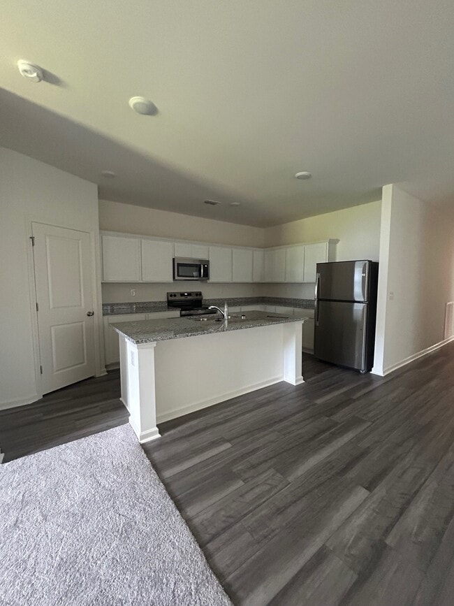 Building Photo - 624 Muster Fld Ct