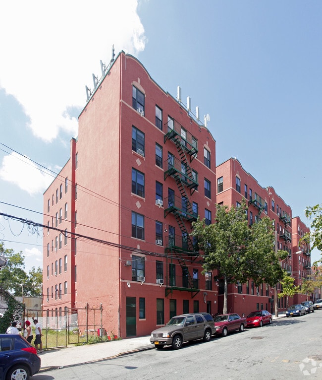 Primary Photo - 621-623 Manida St
