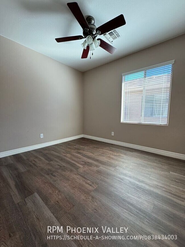 Building Photo - 1742 W Owens Way