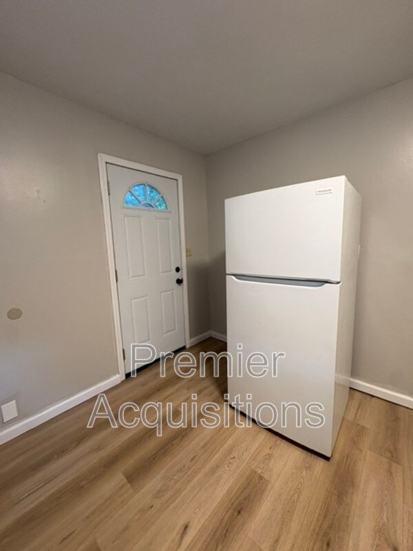 Building Photo - 3216 Franor St