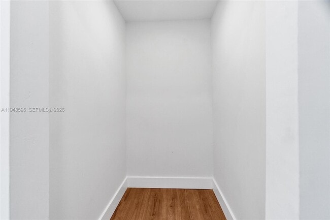 Building Photo - 1046 Jann Ave