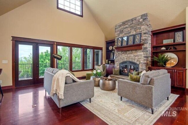 Building Photo - Exquisite home on acreage in Star