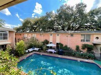 Building Photo - 3420 Mt Vernon St