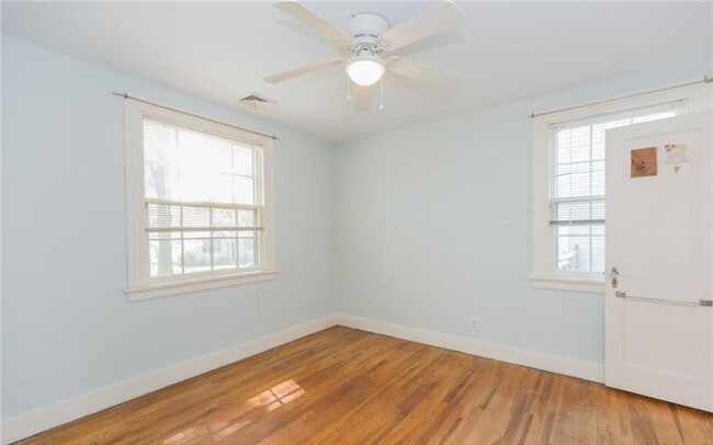 Building Photo - Great House for rent Maymont and Texas Beach area