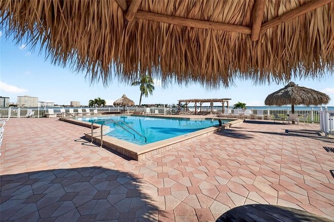 Building Photo - 6218 Palma Del Mar Blvd S