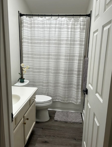 Building Photo - 8845 E Sunnyside Dr