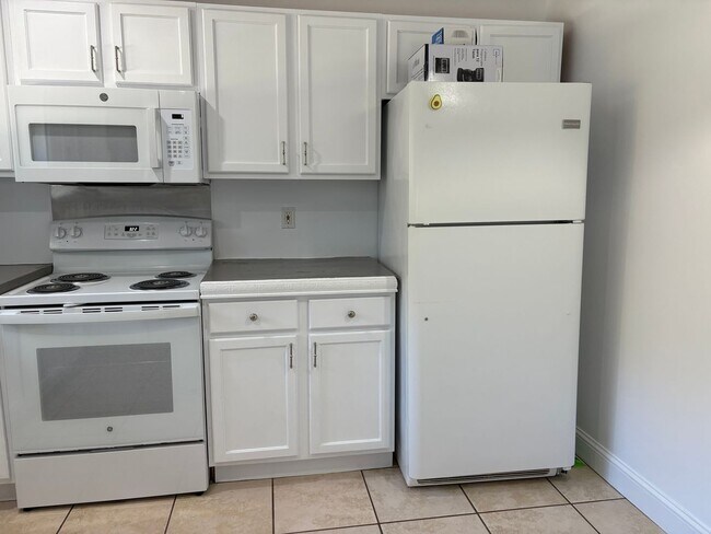 Building Photo - 2 Bedroom 2 Bath Home in Kill Devil Hills