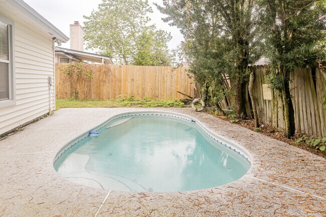 Building Photo - 433 Brody Cove Trail