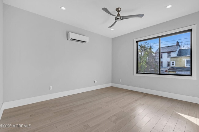 Building Photo - 10 McCready's Alley