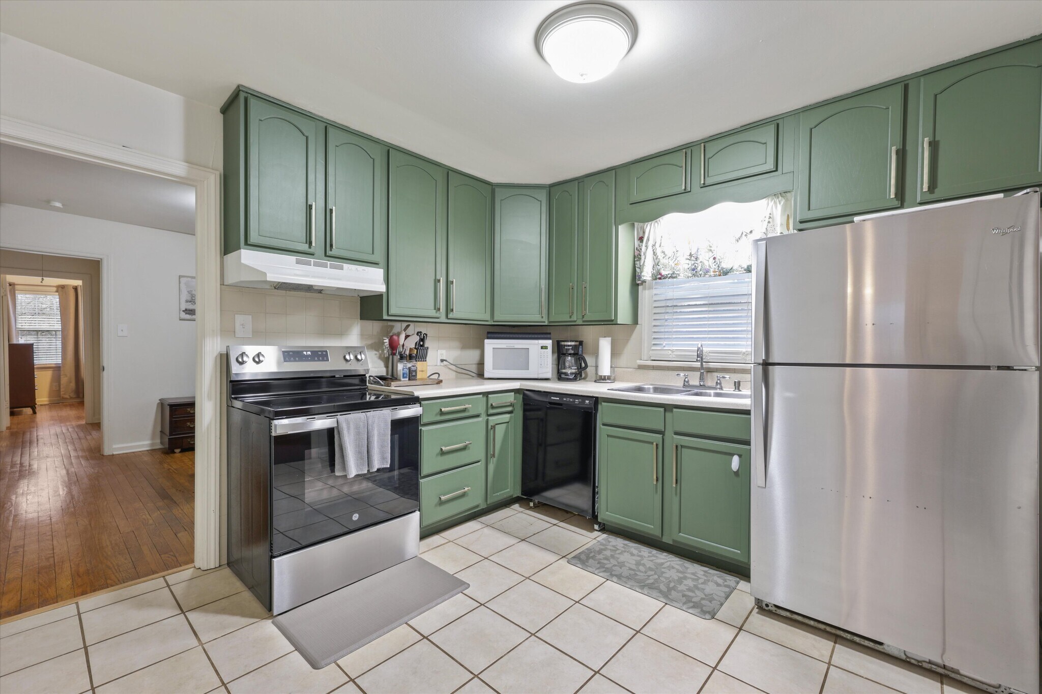 Building Photo - 2414 Fairmont Blvd