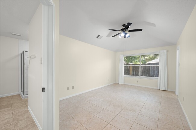 Building Photo - 17402 Eastwood Cir