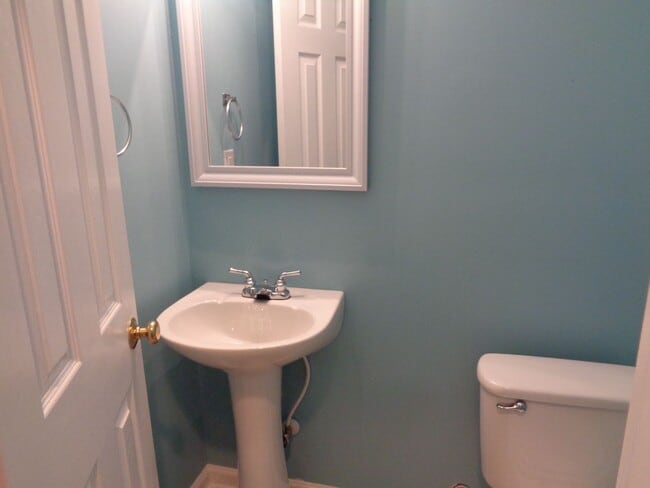 Building Photo - Meadowlark Downs Area-Rental