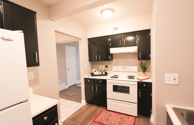 Building Photo - 1310 Admiral Blvd