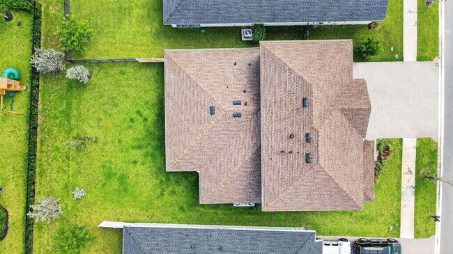 Building Photo - 19113 Croft Mill Xing