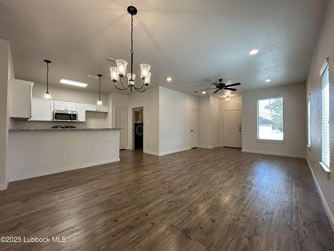 Building Photo - 2533 138th St