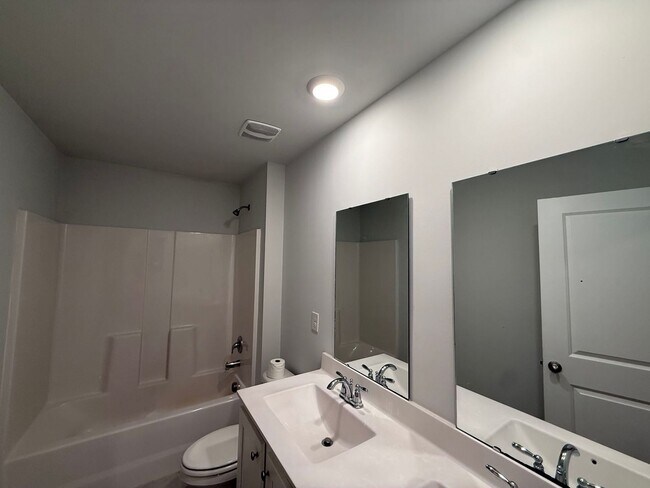 Building Photo - Murrells Inlet - 3 Bedroom / 2.5 Bathroom Home