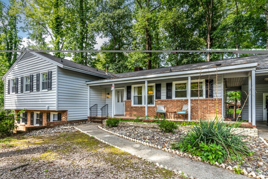 Building Photo - 4005 Lehigh Ct