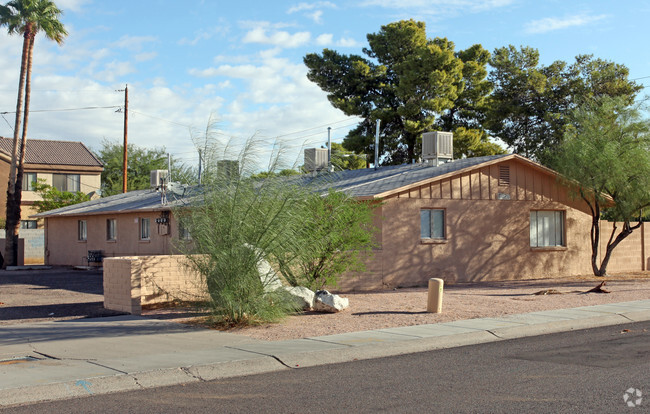 Building Photo - Welcome to Monte Cristo Apartments!