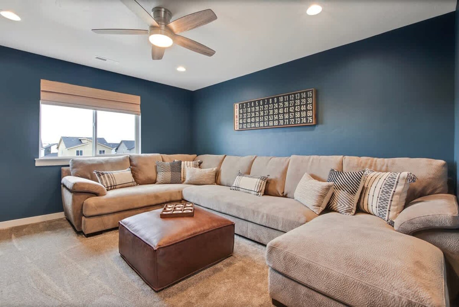 Building Photo - 313 S Iceberg Lake Ave