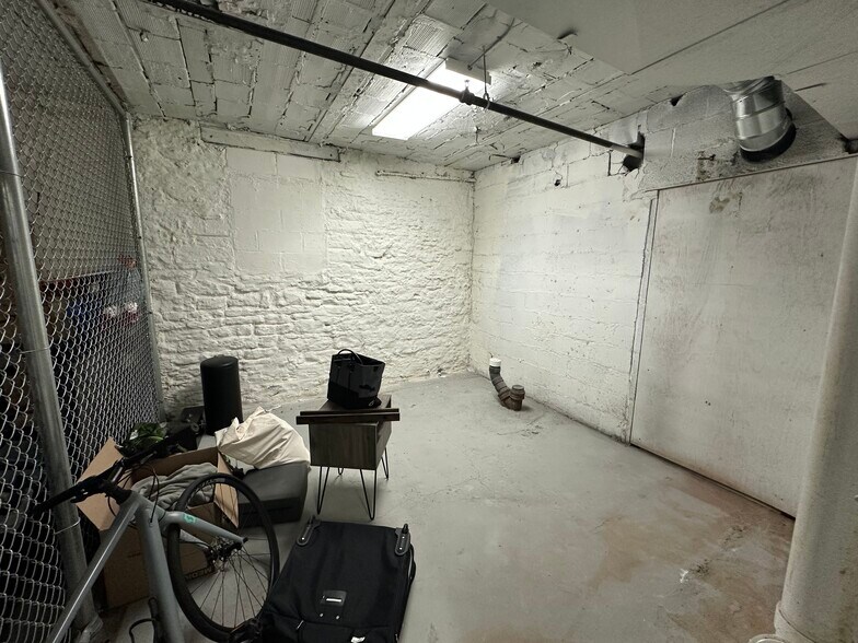 Storage unit in basement - 1523 Republic St