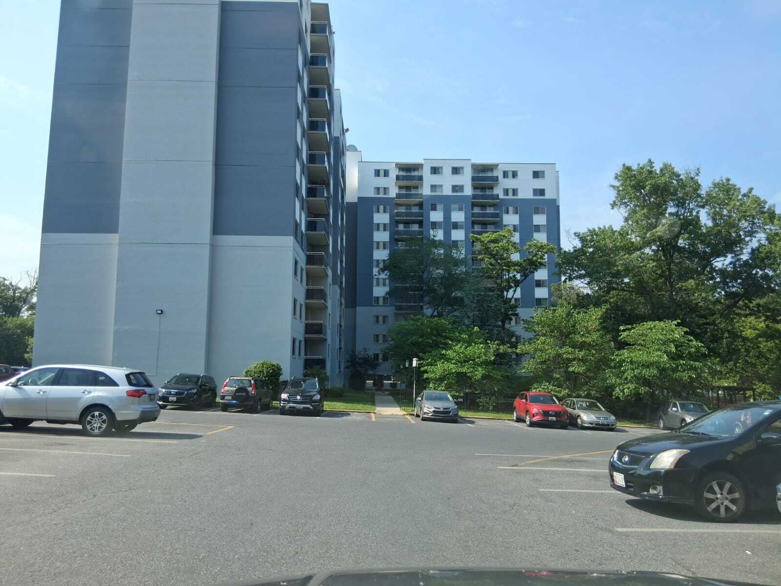 Beautiful 12 Floor Condo Building - 7333 New Hampshire Ave