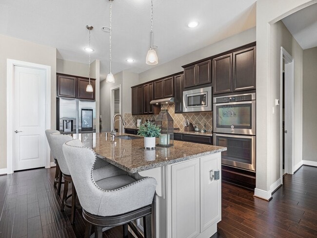 Building Photo - 24910 Meadowthorn Crest Ln