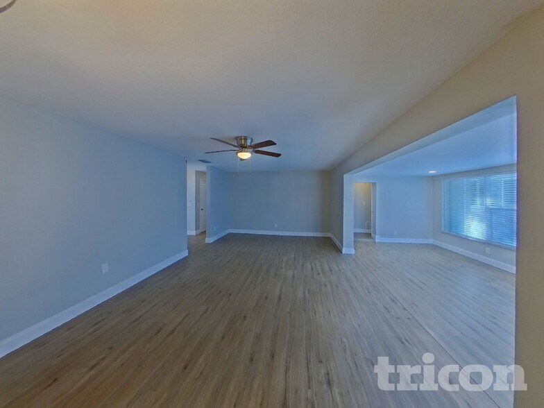 Building Photo - 1641 Patlin Cir N