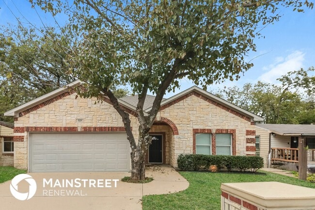 Building Photo - 426 Bass Rd