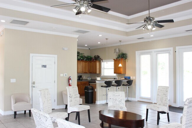 Building Photo - 4434 Gearhart Rd