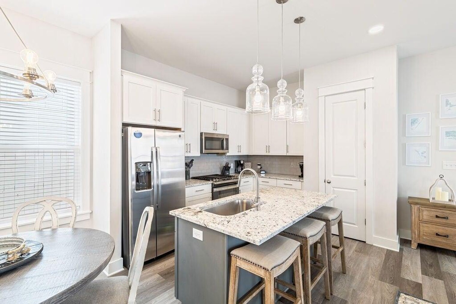 Building Photo - 24 Beach View Dr