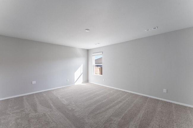 Building Photo - Welcome to your dream home..