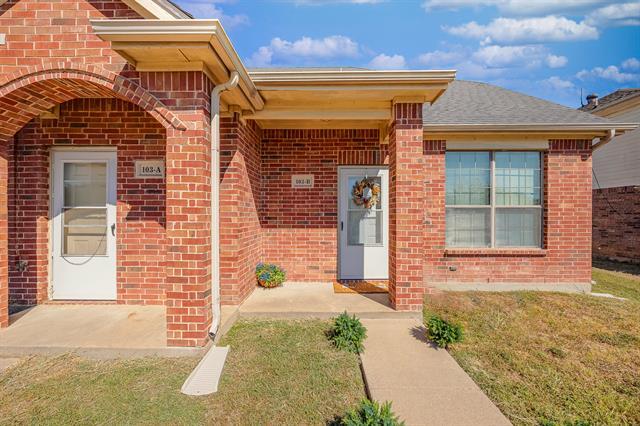 Building Photo - 103 Janis St