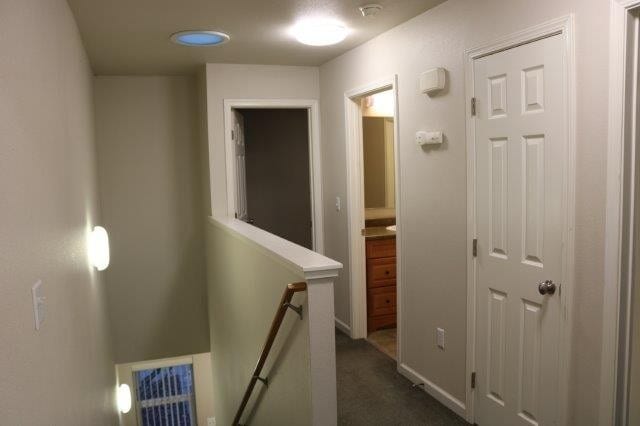 Building Photo - Cute, Cozy, convenient Arcata 3 bedroom townhouse with small fenced yard, laundry