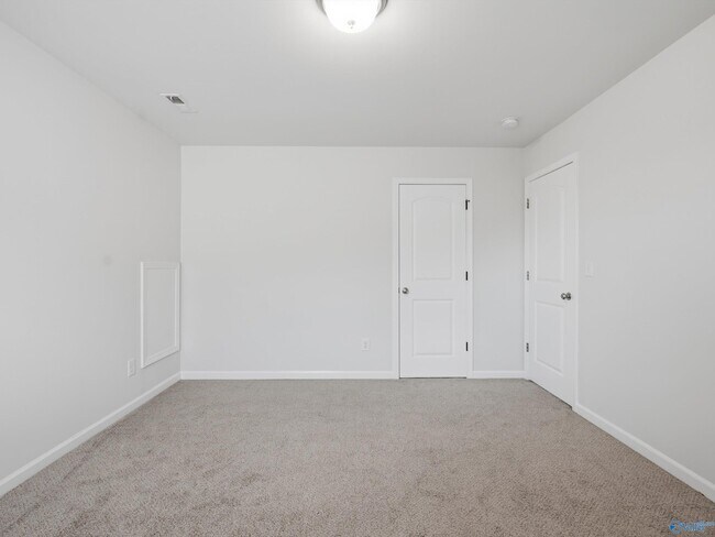 Building Photo - 122 Kretzer Ct