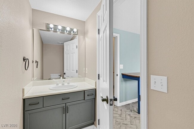 Building Photo - 391 E Kimberly Dr