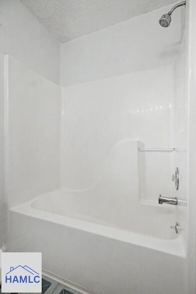 Building Photo - 340 McCumber Dr