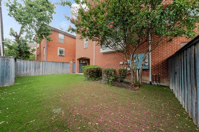 Building Photo - 4133 Hyer St