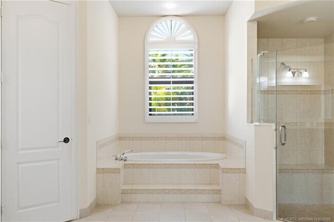 Building Photo - 109 SE Fiore Bello