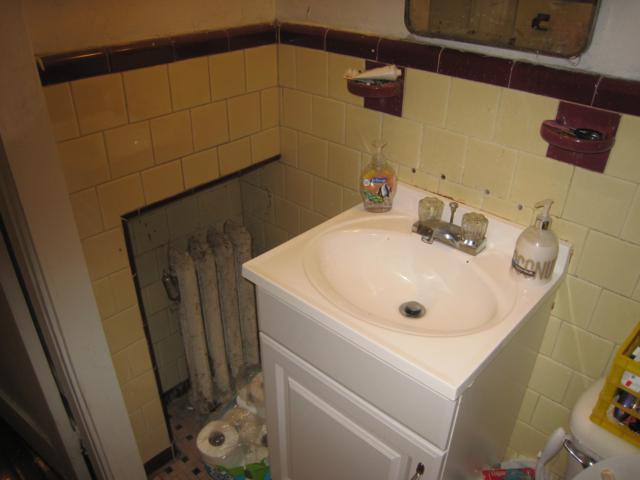 Building Photo - 1868 Commonwealth Ave