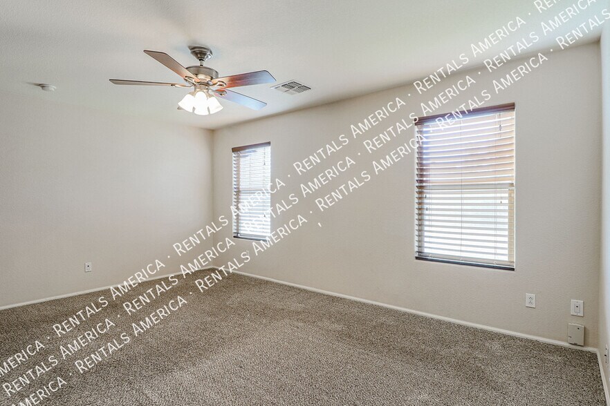 Building Photo - 16070 W Kendall St
