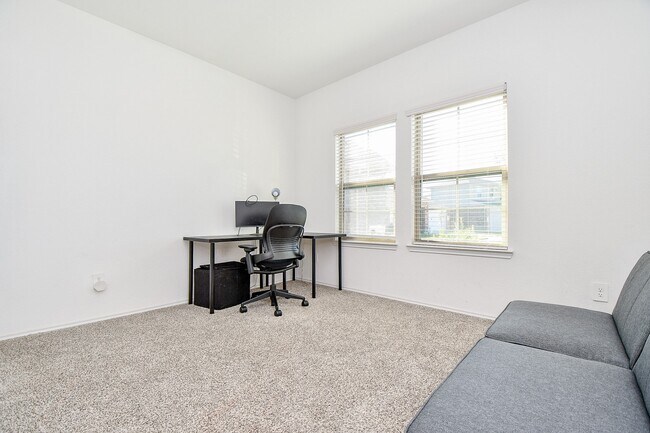 Building Photo - 21602 Zydeco Ct