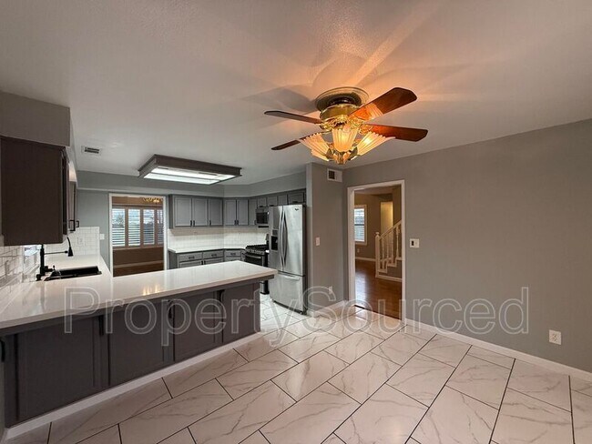 Building Photo - 428 Phoenix Ave