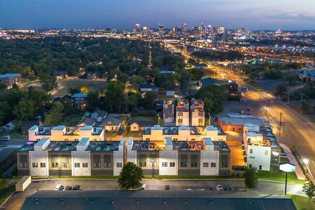 Building Photo - 83 Lucile St