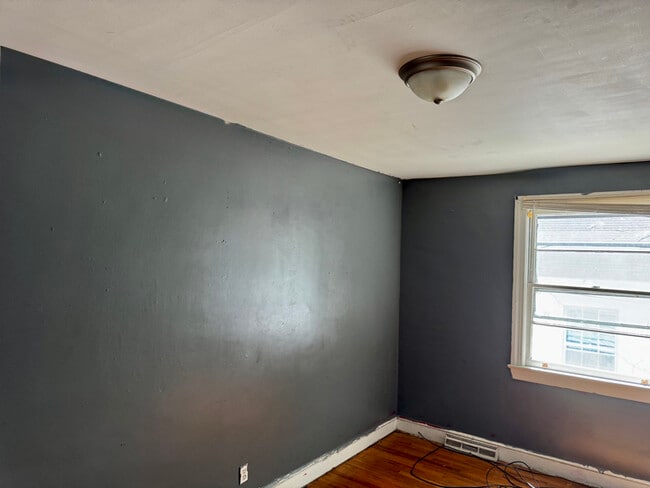 Building Photo - 319 Arlington Pl