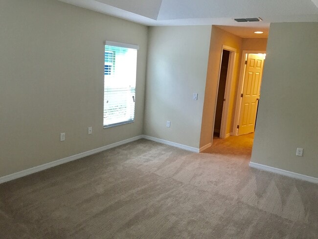 Building Photo - MOVE IN SPECIAL-Beautiful Energy Efficient 3/2 Home in St. Cloud