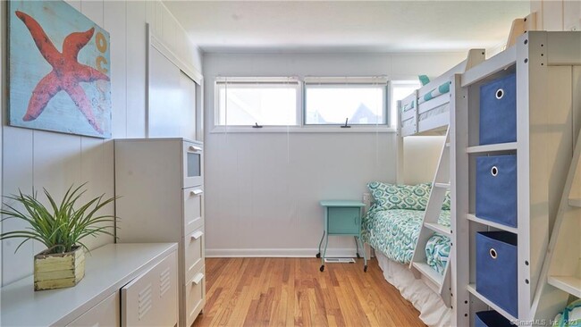 Building Photo - 105 Sound Breeze Ave