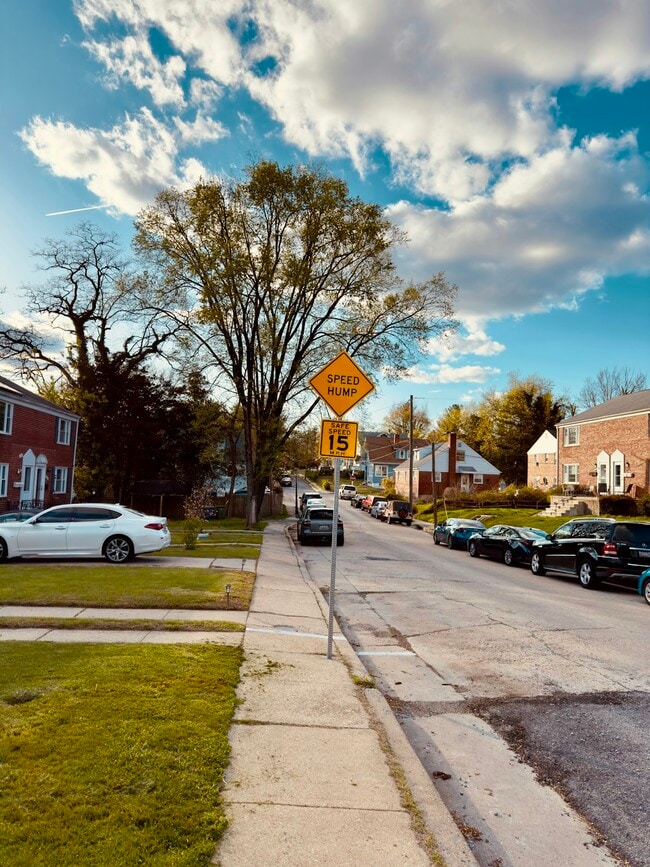 Building Photo - 2711 Shirey Ave